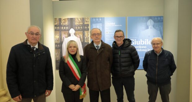 Un momento dell'inaugurazione della mostra