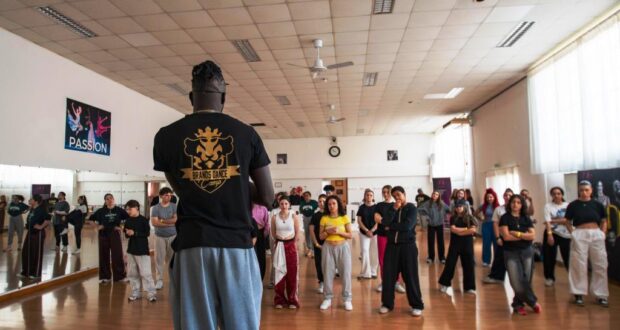 Un momento della lezione di danza