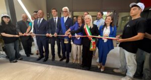 L'inaugurazione della scuola