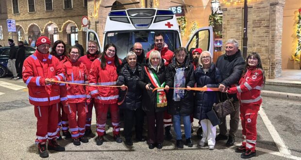 L'inaugurazione della nuova ambulanza