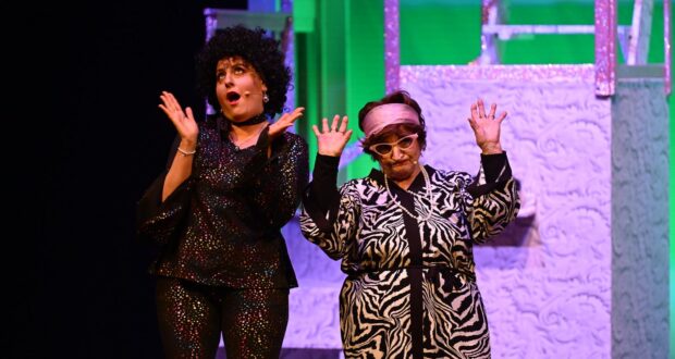 Teatro Feronia si tinge di magia con la commedia "Angeli in Vacanza"