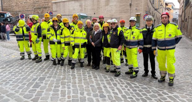 Protezione Civile: riuscita l'esercitazione con evacuaazione giovani catechisti da Palazzo Vescovile in occasione del Meeting Invernale regionale