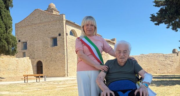 Pacifico Fattobene a Pitino con il sindaco Rosa Piermattei