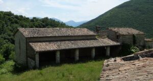 Interventi per oltre 2,5 milioni di euro per riaprire il complesso mediale dell'Abbazia di Roti. Via alla procedura di gara