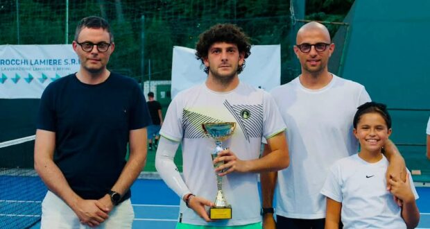 La premiazione dei vincitore da parte dei figli di Luigi Gheroni