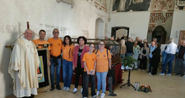 L'offerta dei ceri da parte del Castello di Serralta